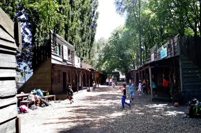 Western-City - Photo 4