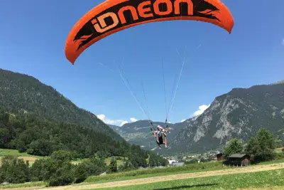 Vol en parapente biplace avec Flyverbier - Photo 1