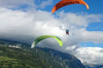 Vol en parapente biplace avec Flyverbier - Photo 4