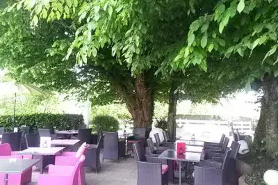 Hôtel Bellevue - Photo 3