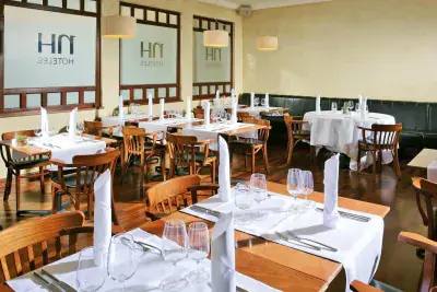 Restaurant 14 - Photo 2