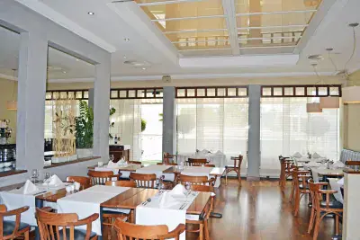 Restaurant 14 - Photo 3