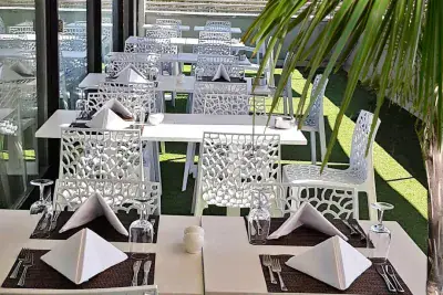 Restaurant 14 - Photo 5