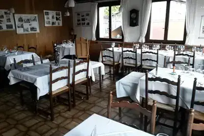 Les Trois Suisses - Photo 1