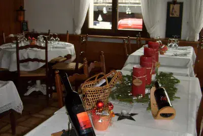 Les Trois Suisses - Photo 2